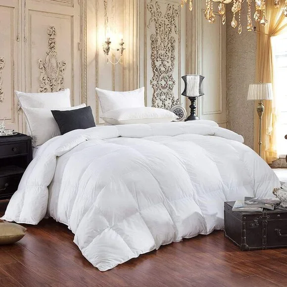 Luxurious 600-Thread-Count Egyptian Cotton Goose Down Comforter - 108 x 98 IN